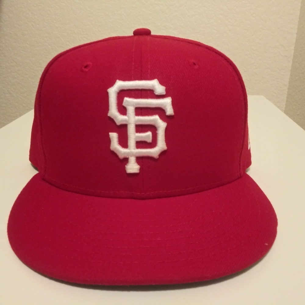 OFFICIAL MLB SAN FRANCISCO GIANTS FITTED HAT (BRAND NEW)